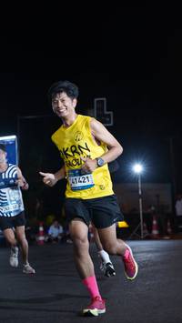 BIB: 433, 41421
                            <button type="button" onclick="openModal(23050462)" class="btn btn-primary btn-sm float-right btn-popup" data-toggle="modal" data-target=".modal-high-quality">
                        <i class="fas fa-shopping-cart"></i> Add to Cart
                    </button>
                                            <button type="button" onclick="isThisMe(23050462, true)" class="btn btn-success btn-sm float-right btn-popup btn-isme hidden" data-toggle="tooltip" data-placement="bottom" title="นี่คือรูปของคุณใช่ไหม คลิกที่นี่เพื่อเอาเข้าอัลบั้ม">
                        <i class="fas fa-plus"></i> Add to album
                    </button>
                    <button type="button" onclick="isThisMe(23050462, false)" class="btn btn-warning btn-sm float-right btn-popup btn-isnotme hidden">
                        <i class="fas fa-ban"></i> Remove from album
                    </button>